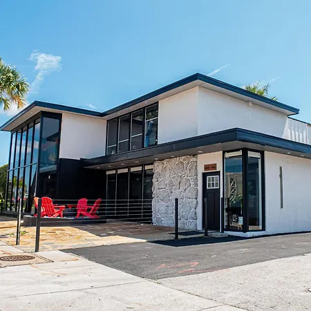 The Quarterdeck Unit At Seahorse Rentals